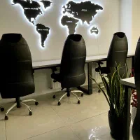 اتاق‌ ترید VIP فارکس، ارزدیجیتال‌ و بورس|اجارهٔ کوتاه‌مدت دفتر کار و فضای آموزشی|تبریز, |دیوار
