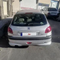 پژو 206 تیپ 2 نقره‌ای مدل83