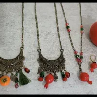 گردنبند مهره کریستالی و پلاک خمیری یلدایی|بدلیجات|اهواز, فاز ۲ پادادشهر|دیوار