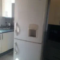 یخچال آیسان
