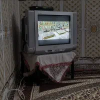 تلویزیون همراه با دیجیتال و میز|تلویزیون و پروژکتور|زاهدان, |دیوار