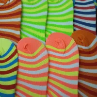 جوراب دخترانه رنگی اسپرت