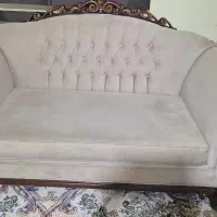 مبل ۸ نفره کرم رنگ در حد نو