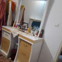 میز آرایش شیک و جا دار/ تخفیف برای خریدار