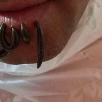 حجامت/رگگیری سیاتیک/زالودرمانی|خدمات آرایشگری و زیبایی|شیراز, عادل آباد|دیوار