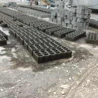 استخدام در کارگاه بلوکه زنی