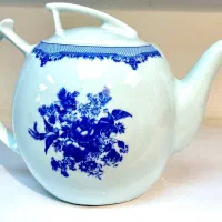 فروش اجناس چینی و بلور در بازار روز|قوری، کتری، قهوه‌ساز دستی|دورود, |دیوار