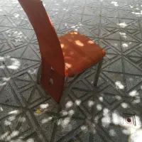 صندلی فلزی با روکش چرم مصنوعی