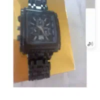 ساعت ۵۰۰ ت فقط باطریش تموم شده