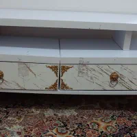 میز تلویزیون در حد نو
