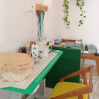 کار در کارگاه عروسک سازی