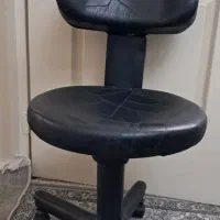 صندلی چرخ دار چرم