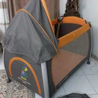 تخت کنار مادر برند پیر کاردین اصلی در حد نو|تخت و صندلی بچه|تهران, گیشا|دیوار