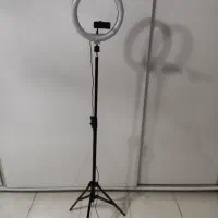 رینگ لایت و سه پایه موبایل
