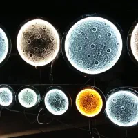 تابلو ماه با مواد تکسچر بدنه ام دی اف