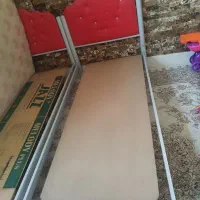 تخت یک نفره فلز ام دی آف با کفی تخت چوبی 6پایه|تخت و سرویس خواب|اصفهان, شیخ طوسی|دیوار