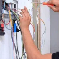 شاگرد برق کشی ساختمان
