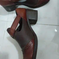 دوعدد کفش کاملا سالم در حد نو|کیف، کفش، کمربند|کرج, احدآباد|دیوار