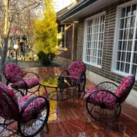 اجاره ویلا باغبهادران|اجارهٔ کوتاه‌مدت ویلا و باغ|اصفهان, نقش جهان|دیوار