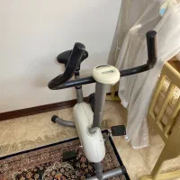 دوچرخه ثابت ورزشی