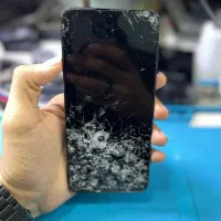 *خرید* گوشی های نیاز به تعمیر