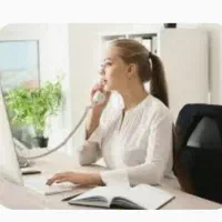 منشی بیرون بر