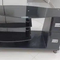 میز شیشه ای تلوزیون
