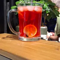 خانم جهت کار در کافه