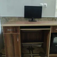 میز کامپیوتر و صندلی چرخدار