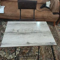 صندل و میز و تابلو وایت برد