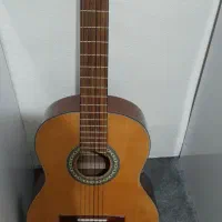 گیتار در حد نو