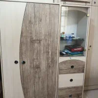کمد لباس دو تیکه با ویترین و کشو