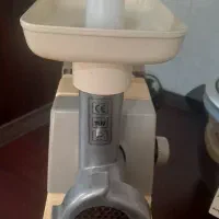 چرخ گوشت|ظروف پخت‌وپز|رودسر, |دیوار