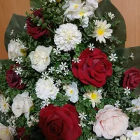 گل کاملا سالم و نو|گل مصنوعی|تربتحیدریه, اندیشه|دیوار