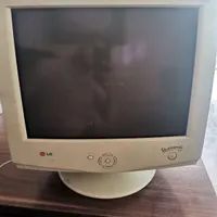 مانیتور LG سالم