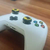 XBOX ONs یک ترابایت درحد نو تمیز|کنسول، بازی ویدئویی و آنلاین|مشهد, فارغ التحصیلان|دیوار