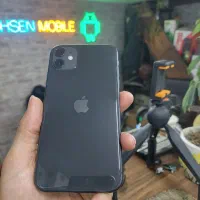 اپل iPhone 11 با حافظهٔ ۱۲۸ گیگابایت