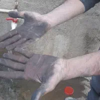 پودر دست مکانیک،روغن موتور،جایگزین خاک اره