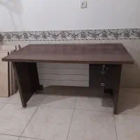 میز  وصندلی مدیریت و۸ عدد صندلی انتظار|دفتر کار|رباط‌کریم, رباط‌کریم|دیوار