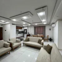 رهن و اجاره/اپارتمان ۱۳۰متر/مرکز شهر/پارکینگ دار