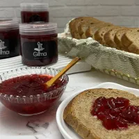 بسته ۷۰۰ گرمی مربای توت فرنگی و هویج