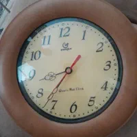 ساعت دیواری