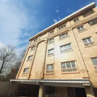 آپارتمان دوخوابه مطبخ دار، کلید نخورده، ۲ پارکینگه