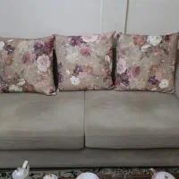 مبل راحتی تمام پارچه خارجی۳ نفره و میز و مبل چوبی