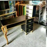 میز ناخنکاری طرح سلطنتیsf