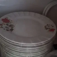 بشقاب چینی سالم جنس خوب و قدیمی