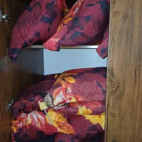 کمد رختخواب و لباس