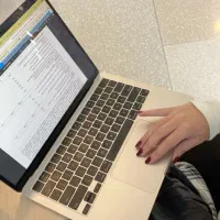 مقاله رو بامتن یک‌دست و علمی براتون تولید می‌کنیم