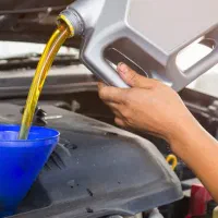 دوره صفر تا صد تشخیص روغن خودرو با مدرک معتبر