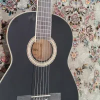 گیتار در حد نو